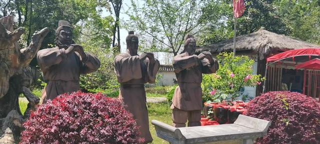 赤壁战场辅助出装攻略（新版本最全攻略，帮助你稳固赤壁战场胜利！）